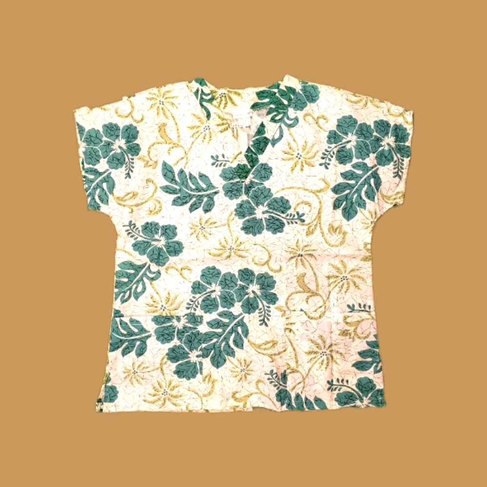 🚨Peekaboo USA XS "Isle" Hawaii Made Medical Scrub Top